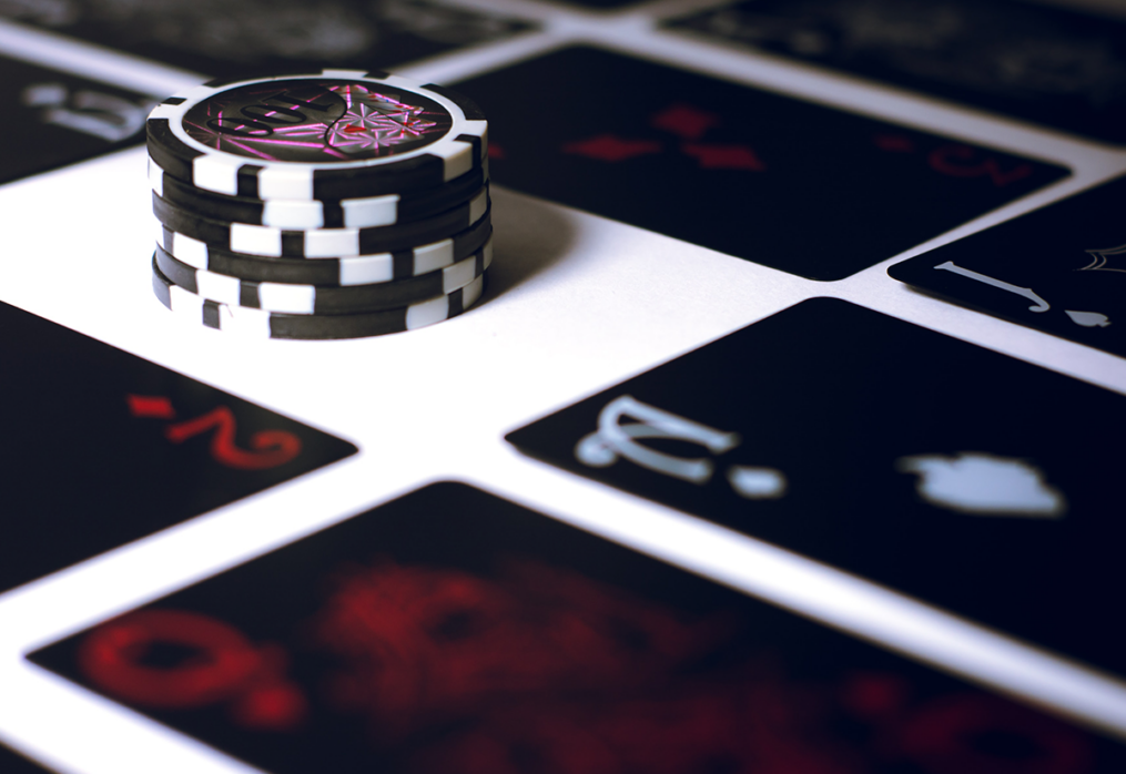 How to do social media marketing for casinos and gambling?